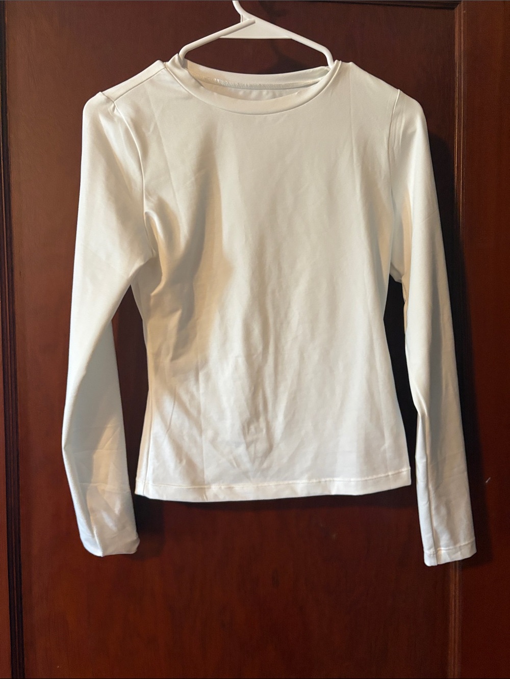 White Long-Sleeve Crewneck women’s Top